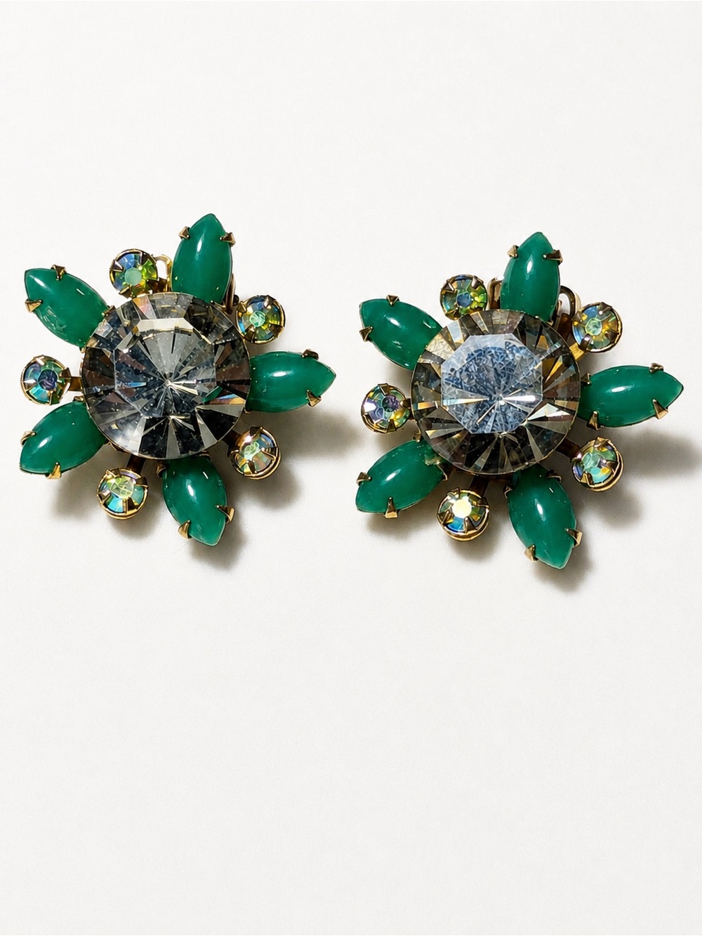 Vintage Glass and Crystal Clip-On Earrings ✨